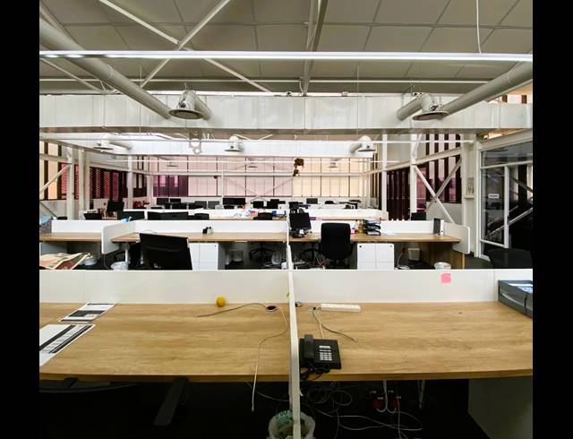 2,100M² OFFICE TO LET IN WOODSTOCK